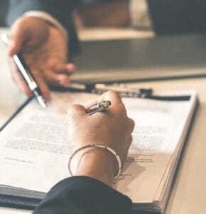 חוזה שכירות לא מגן על בעלי דירות להשכרה